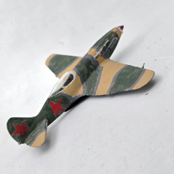 Maqueta de Avión Mikoyan-Gurevich MiG-3 - imagen 1