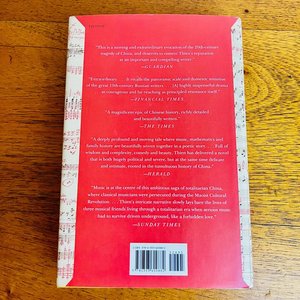 Novela "Do Not Say We Have Nothing" de Madeleine Thien - Edición Tapa Dura - imagen 3