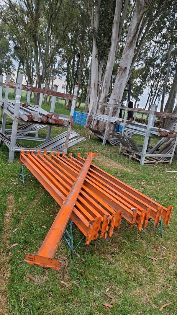 Estanterías Metálicas Industriales Naranja