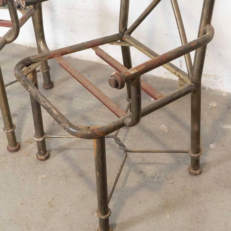 Sillones de hierro antiguos para restaurar - imagen 2