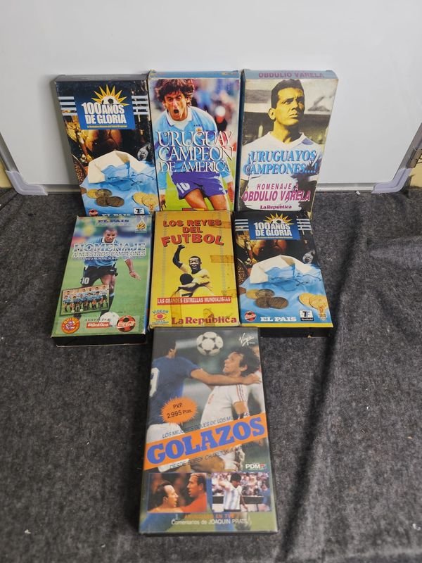 Lote de 7 VHS de Fútbol: Uruguay Campeón, Goles de Mundiales y Homenajes