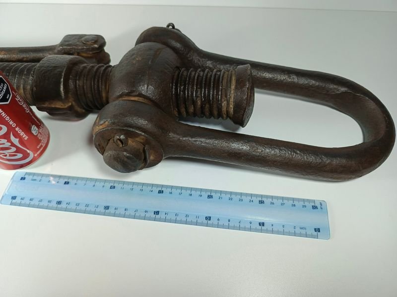 Antiguo enganche de hierro macizo para vagones de carga - imagen 5