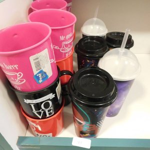 Lote de 14 vasos, tazas, y recipientes para bebidas - imagen 3
