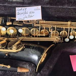 Saxofón Alto Jupiter Negro con Estuche - imagen 3