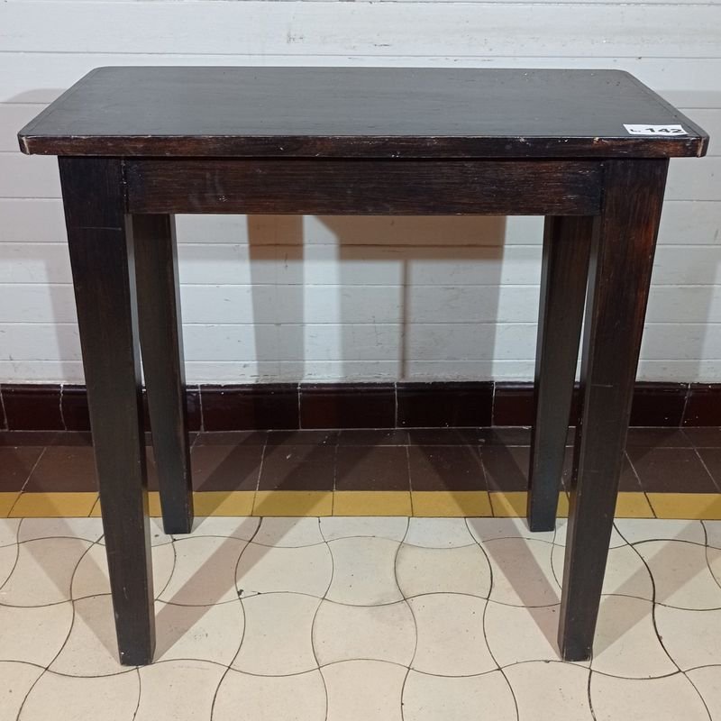 Lote anterior: Mesa auxiliar de madera para hogar