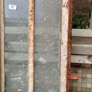 Marco de Ventana con Vidrios y Cortinas - imagen 3