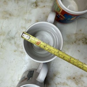 Conjunto de 14 Tazas Cerámicas: Nescafé, Coca-Cola y Diseños Festivos - imagen 3