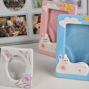 Lote de Portarretratos Decorativos y Reloj Clásico de Mesa - imagen 2