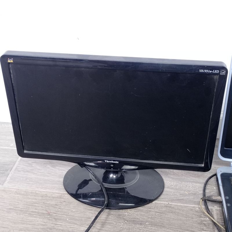 Venta de computadoras y monitores View Sonic en buen estado - imagen 3