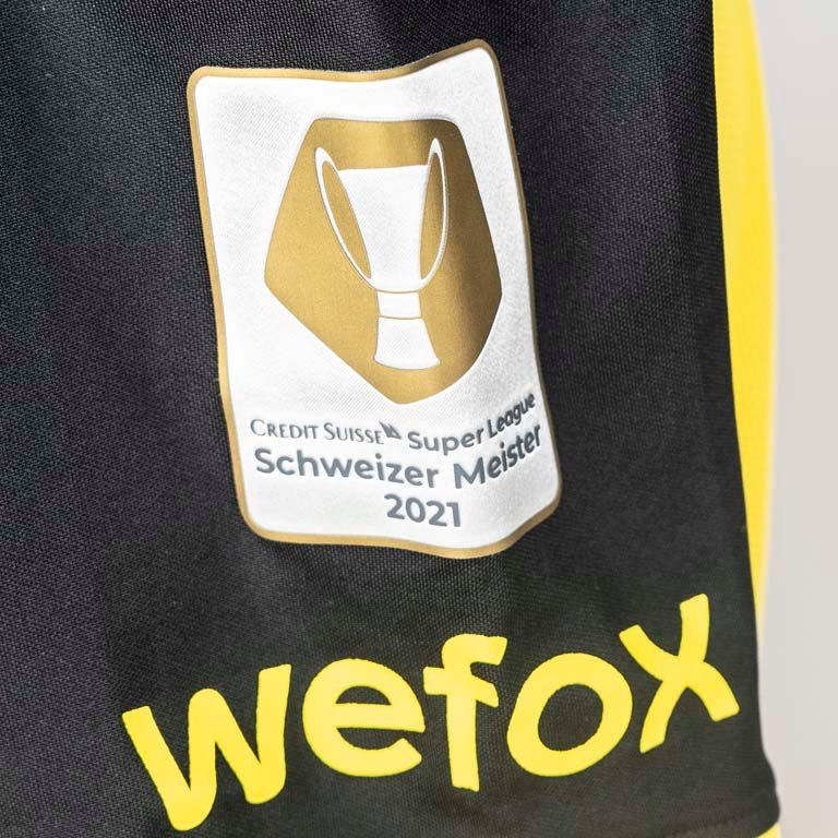 Camiseta de Fútbol de Young Boys de Suiza de Utilería Nike N° 10 de Lehmann - imagen 3