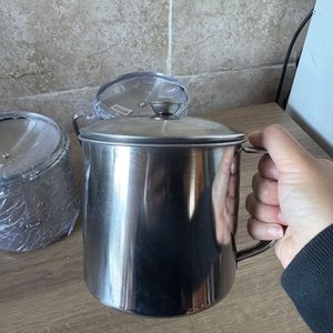 Jarra de Acero Inoxidable con Tapa - imagen 1