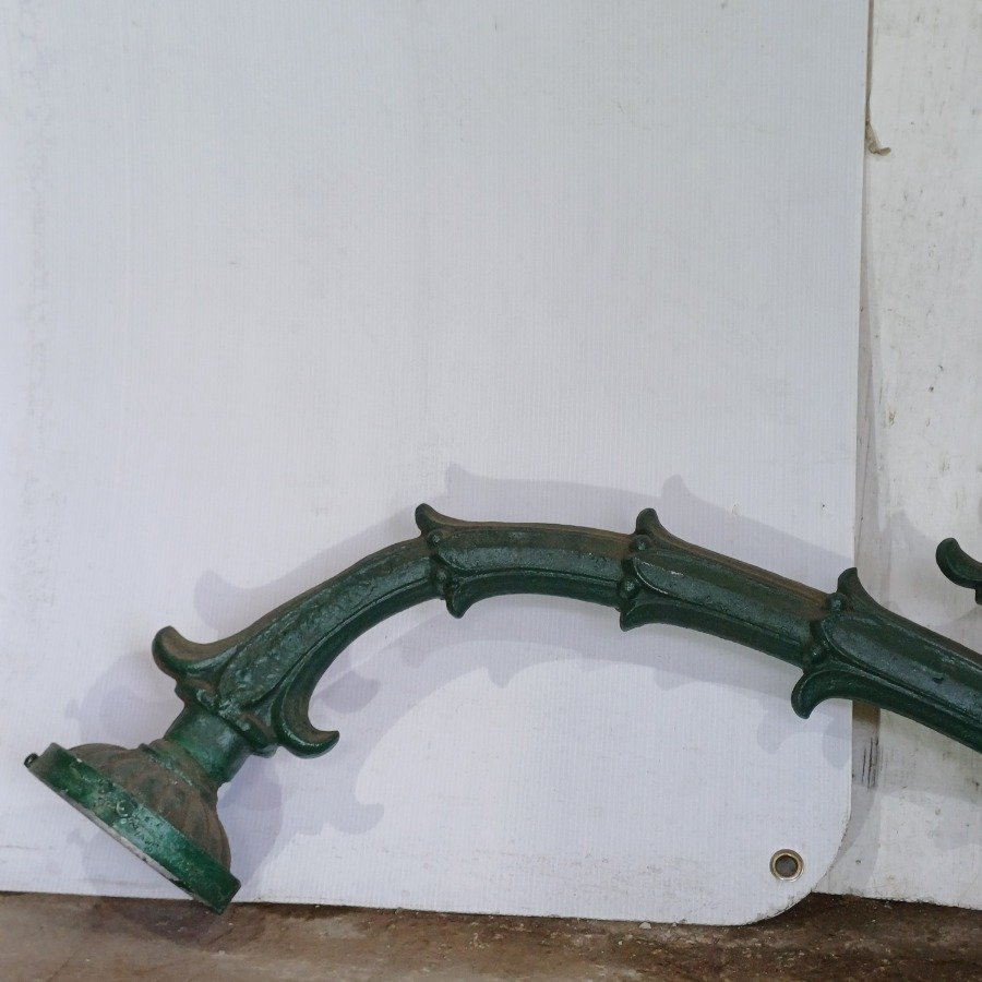 Brazo de farol antiguo en hierro fundido - imagen 7