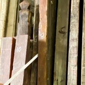 Lote siguiente: Lote de 14 Tirantes de Pinotea y Pino con Detalles