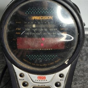 Radio Reloj Despertador Precisión Vintage - imagen 4