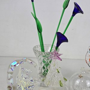 Adornos Decorativos de Vidrio y Cristal: Flores, Árboles Navideños y Figuras - imagen 2