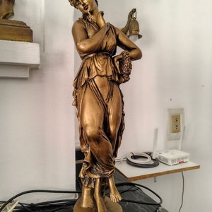 Figura Venus en Mármol Bañada en Dorado - imagen 5