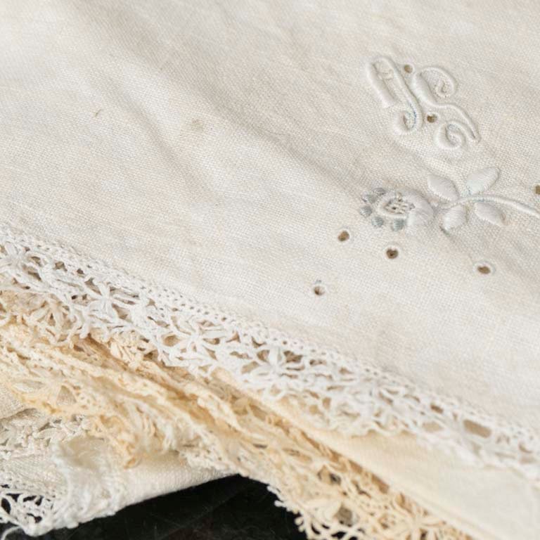 Mantel y servilletas de algodón con bordes calados - imagen 2