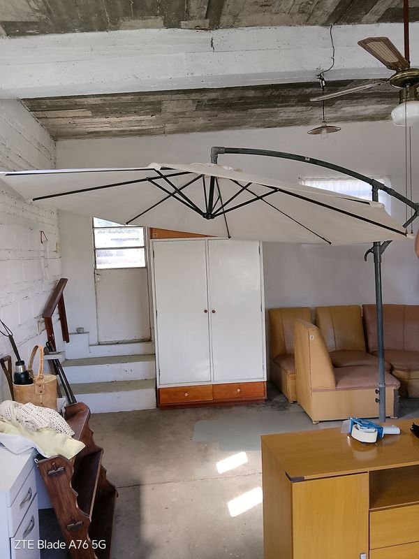 Item 900598 - Image 5