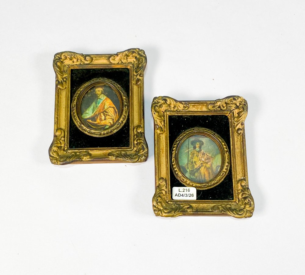 Lote anterior: Dos cuadritos miniatura de arte en marco