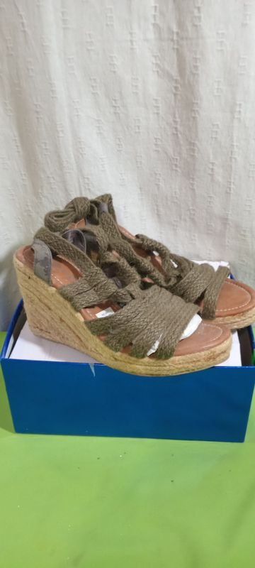 Item 883065 - Image 2