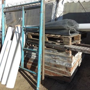Lote siguiente: Lote de Materiales de Construcción: Encofrados, Caños, Mallas y Andamio