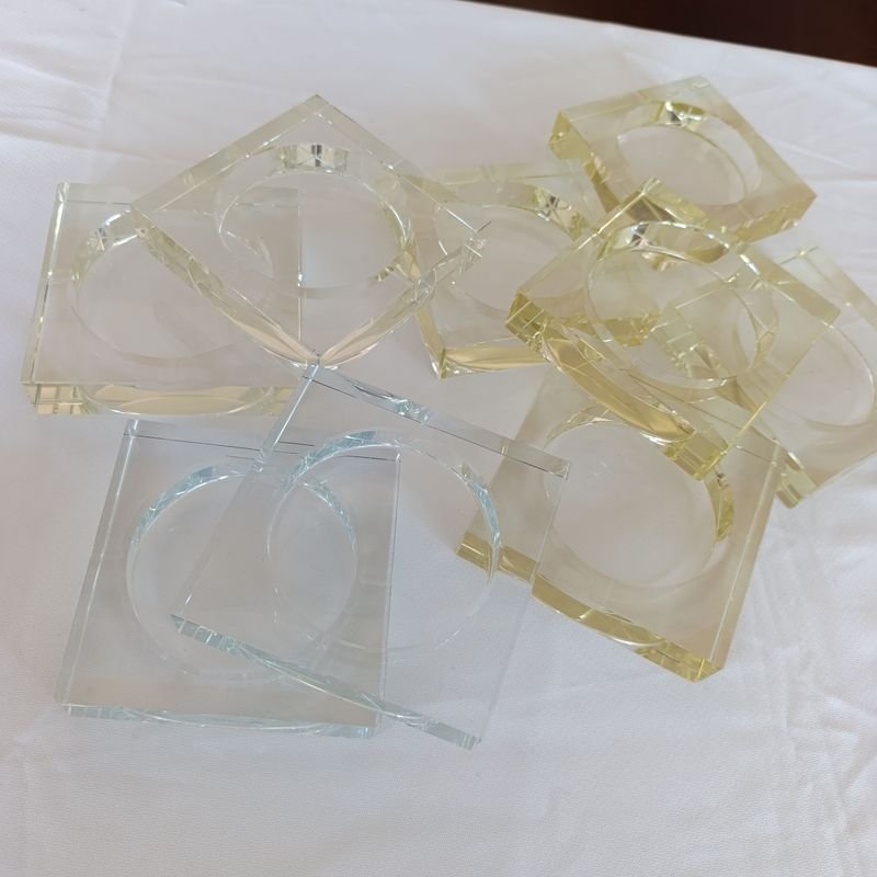 Lote siguiente: Ceniceros de Cristal Cuadrados