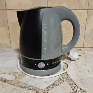 Lote siguiente: Jarra Eléctrica Xion Gris y Negra