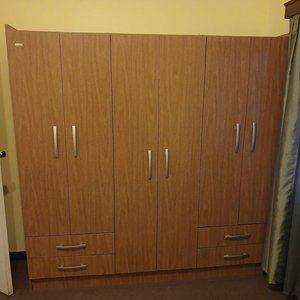 Lote anterior: Ropero Desarmable Impecable de 6 Puertas y 4 Cajones