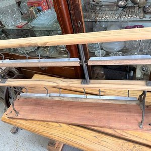 Antiguo Portarrollos de Mostrador para Papel de Envolver - Madera y Hierro - imagen 2