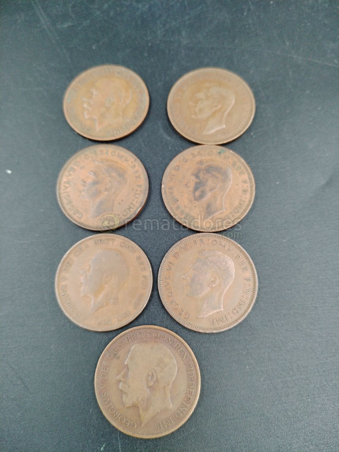 Conjunto de 6 Monedas de Bronce con Perfil Real