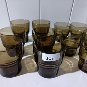 Lote de 14 Vasos Martini y Marrones - imagen 2