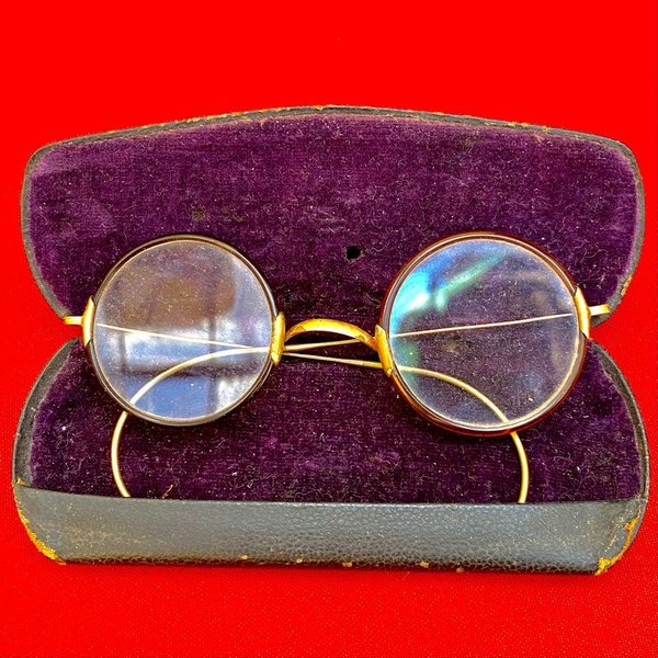 Antiguos lentes enchapados en oro con detalles en baquelita - imagen 1