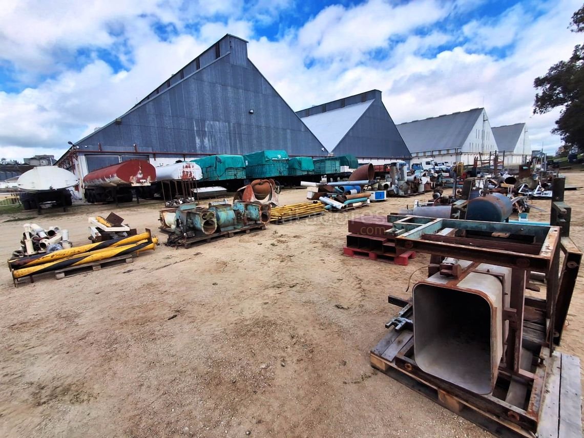 Lote de Maquinaria y Equipamiento Industrial