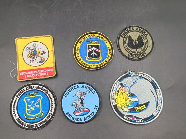 Lote de 6 Parches Bordados Fuerza Aérea Uruguaya - imagen 1
