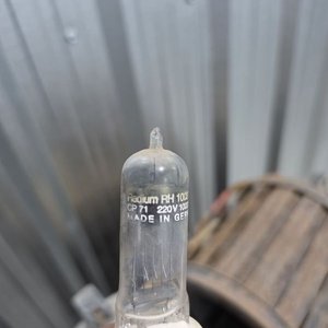 Foco Proyector Industrial Antiguo con Lente Acanalado - imagen 4