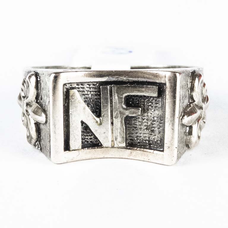 Lote anterior: Anillo de plata con iniciales NF - Accesorio de moda