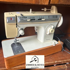 Máquina de Coser Singer Facilita 288 Beige y Madera - imagen 3