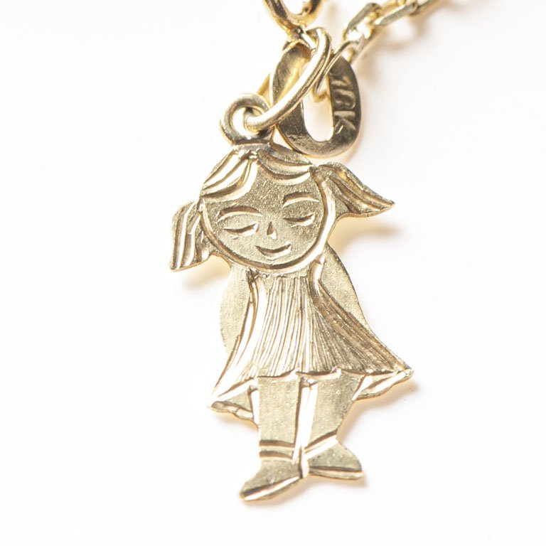 Pulsera de oro 18k con dijes - imagen 3