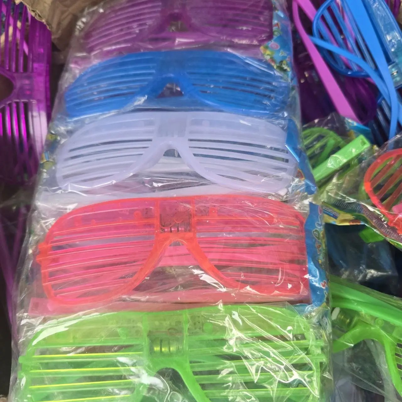 Lentes LED para cotillón en lotes - imagen 2