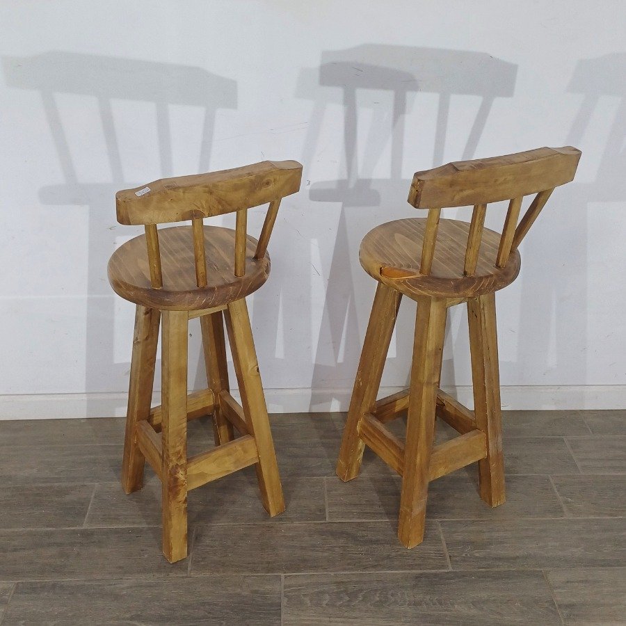 Dos banquetas de pino para el hogar - imagen 4