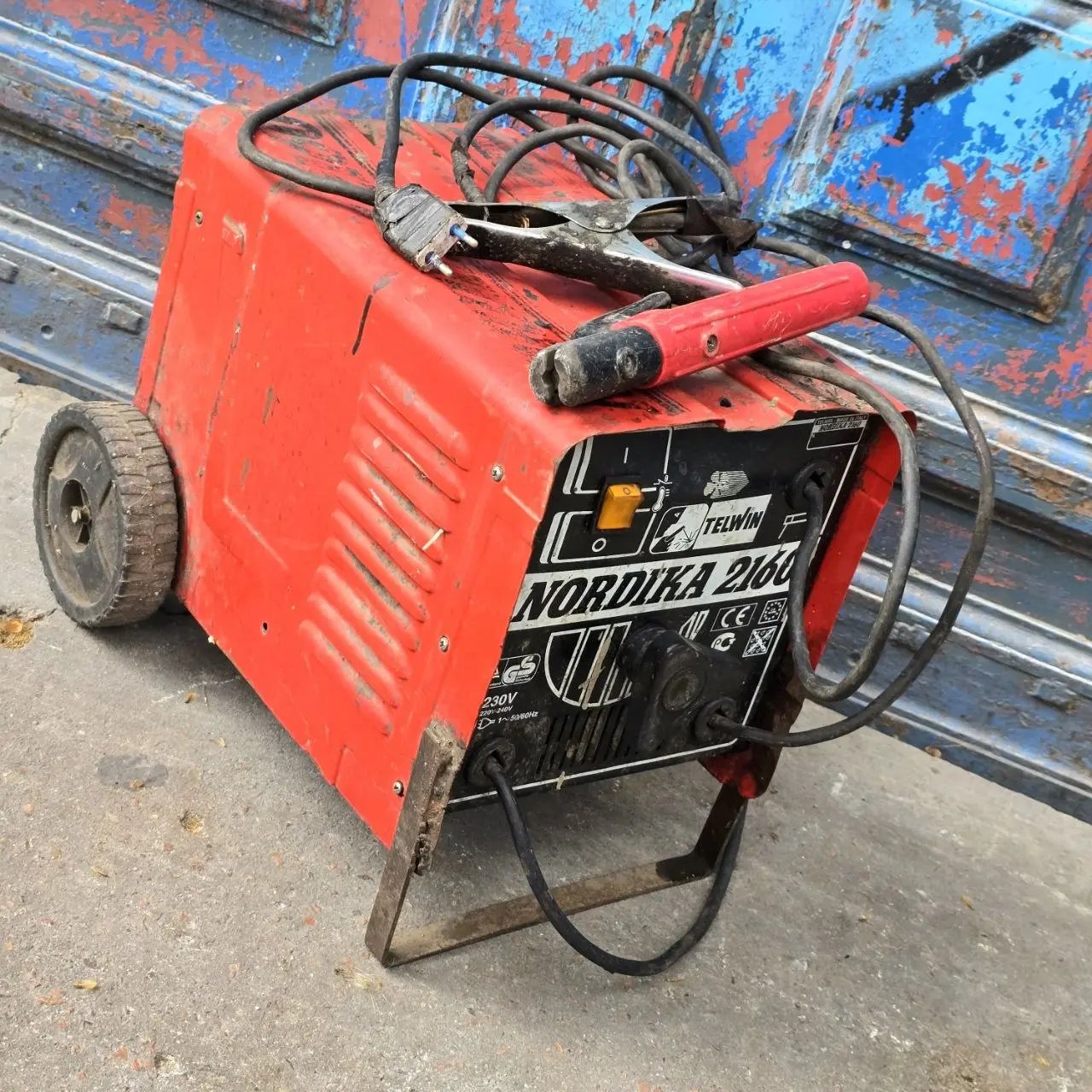 Soldadora Eléctrica Telwin Nordika 2160 Roja