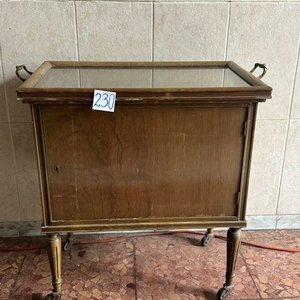 Mesa Bar Antigua con Bandeja de Vidrio y Reparticiones - imagen 5