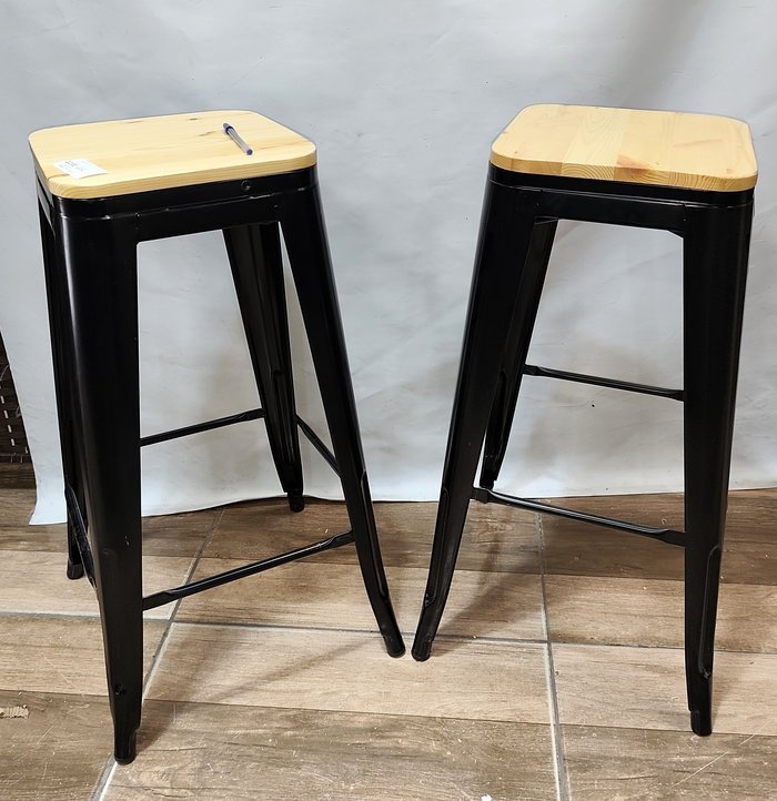 Item 16546 - Image 0