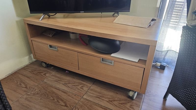 Mueble para TV en Buena Condición