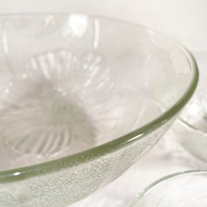 Compotera y 4 Bowls de Vidrio Tallado con Diseño Floral - imagen 3