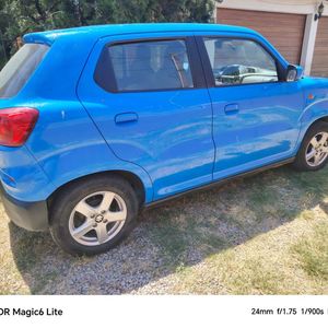IMPERDIBLE OPORTUNIDAD, SUZUKI S´PRESSO 2020 CON SÓLO 24.000 KMS, TOTALMENTE AL DÍA, SE HACE TRANSFERENCIA EN EL DÍA Y SE ENTREGA! COORDINE PARA VERLO 099878581. COMISIÓN DE 6 % IMPS INCL - Vehículo de lujo