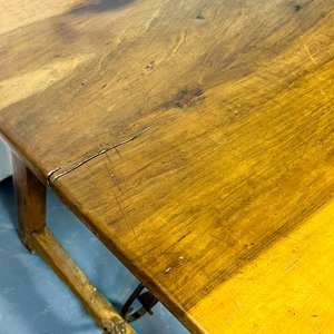 Antigua Mesa Rectangular de Madera con Refuerzo de Hierro - imagen 3