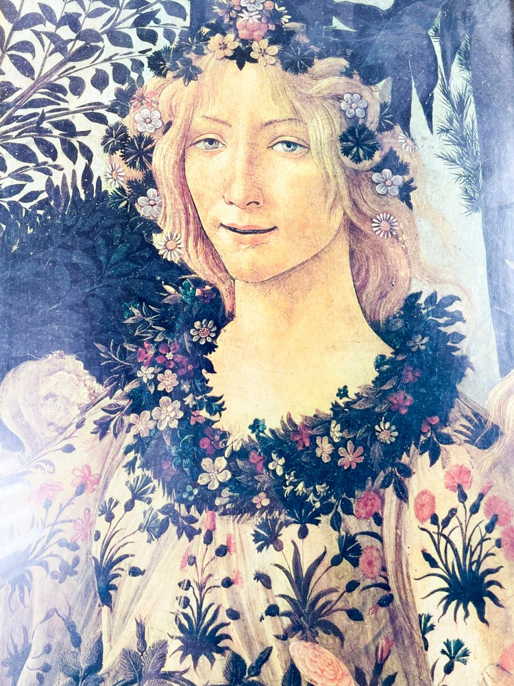 Dos cuadros de mujeres enmarcados - imagen 2