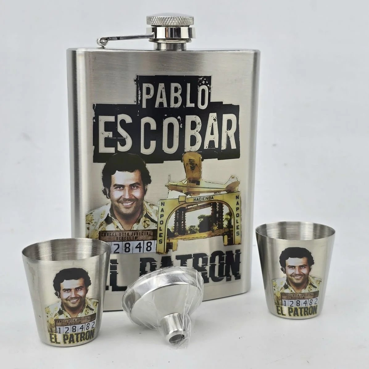 Set de Petaca y 2 Vasos "El Patrón" Pablo Escobar
