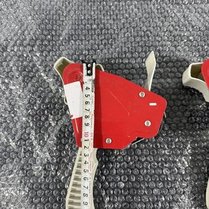 Dispensador de Cinta Adhesiva Rojo y Blanco - imagen 4
